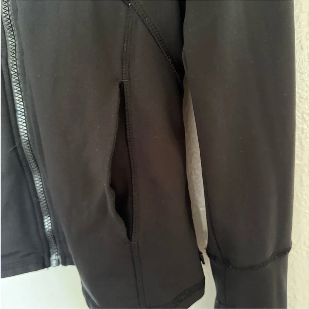 Marika Fitted Zip Up Athletic Jacket Black Size Medium - Picture 5 of 8
